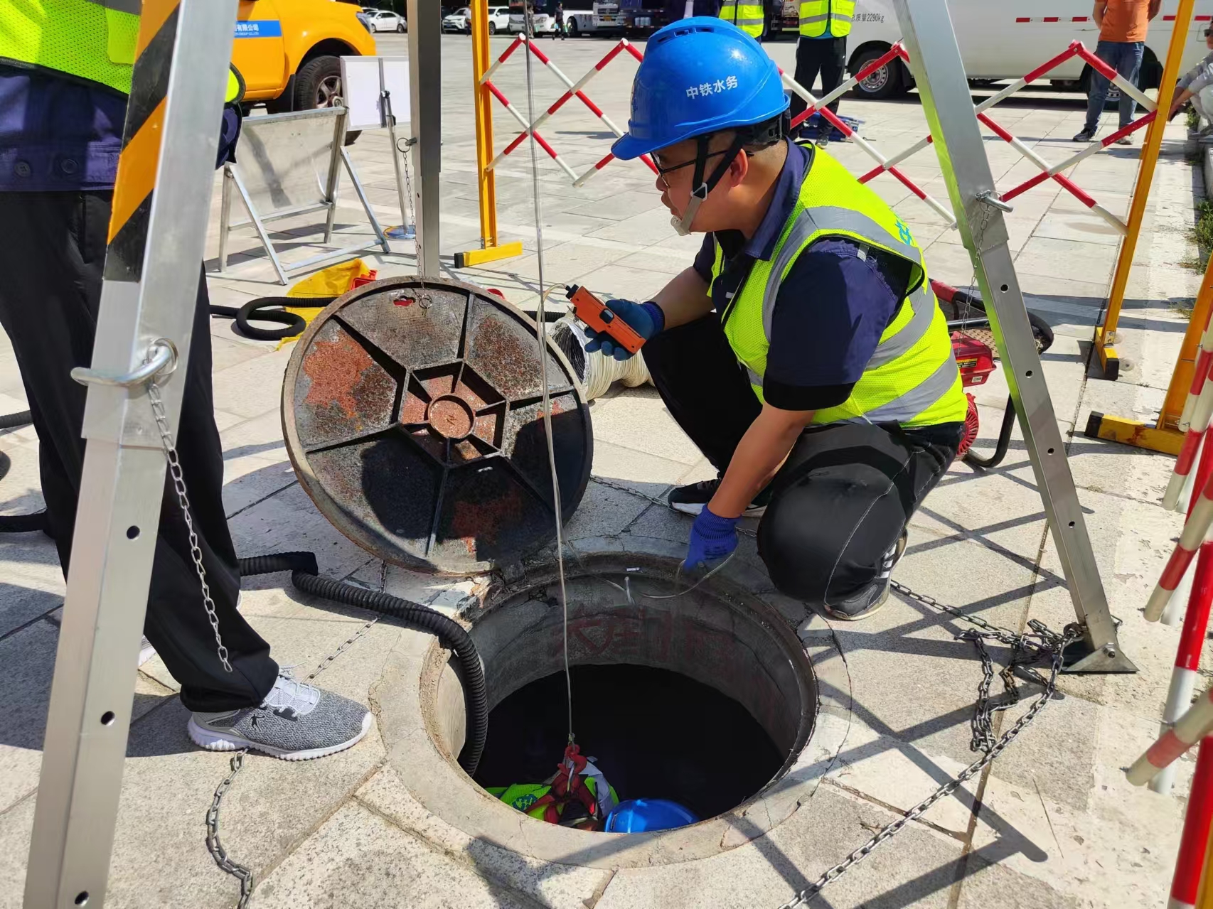 青春护航  雷霆筑安